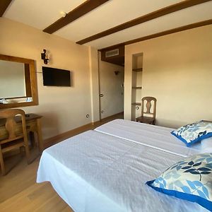 Habitación con 2 Camas Individuales